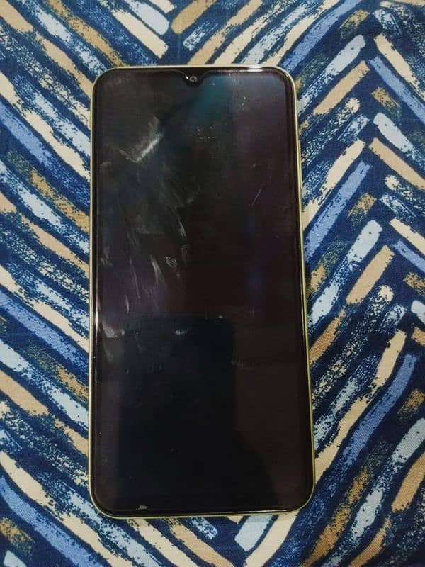 I am selling my Samsung Galaxy A25 5G 6 months used in mind condition 0