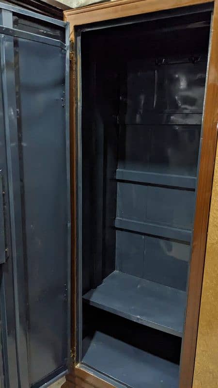 STEEl Safe Almari 10