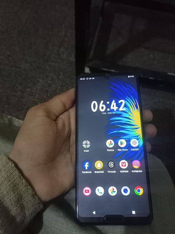 Realme 6 and Aqua r5 2