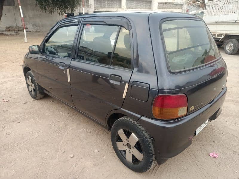 Daihatsu Cuore 2004 6