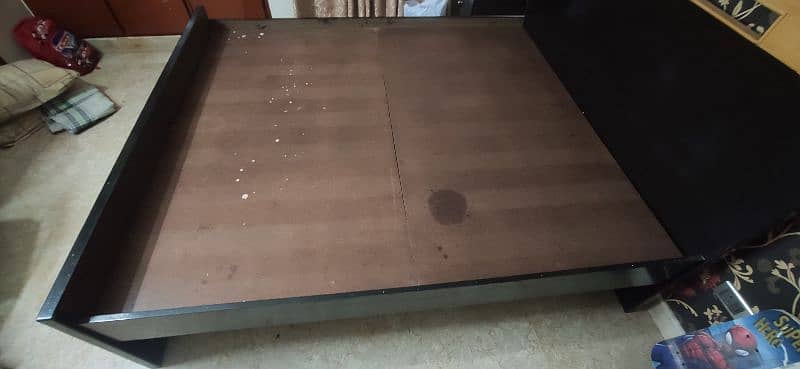 WOODEN BED FOR SALE 2