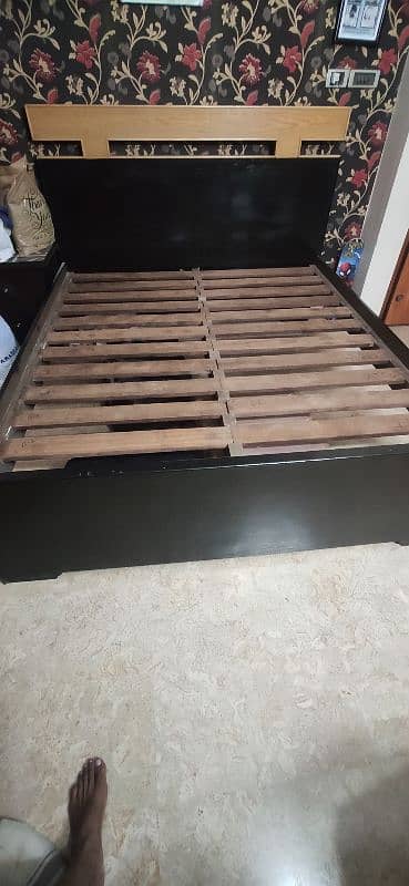 WOODEN BED FOR SALE 3