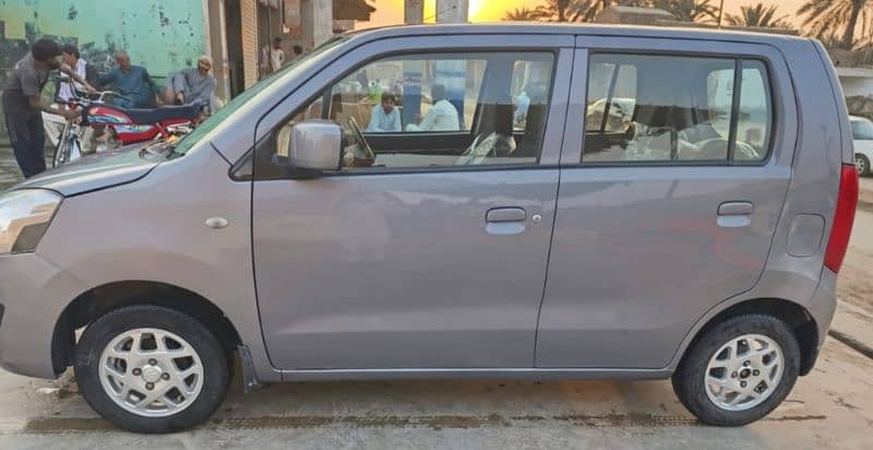 Suzuki Wagon R 2019 1