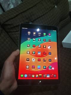 Ipad 9th gen 9/10 condition 64gb