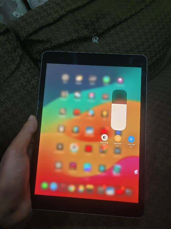 Ipad 9th gen 9/10 condition 64gb 2