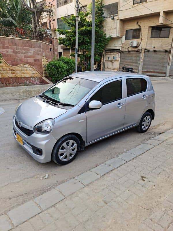 Daihatsu Mira 2016 3