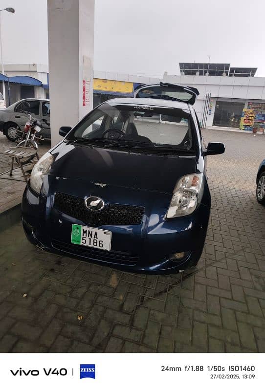 Toyota Vitz 2006/2008 4