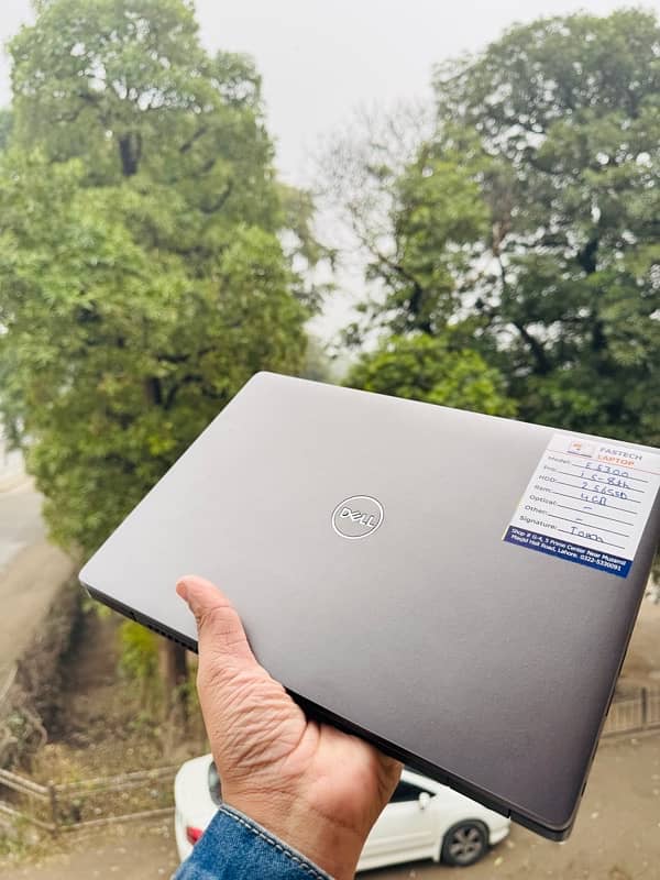 Dell Latitude E5300 2