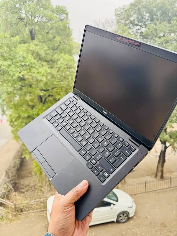 Dell Latitude E5300 4