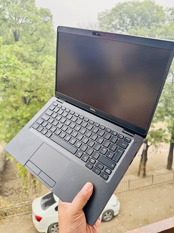 Dell Latitude E5300 8