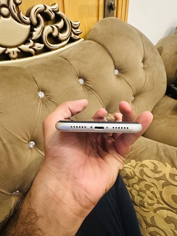 iPhone 11 NON PTA 64GB 6