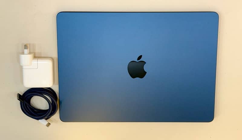 MACBOOK AIR M3 1