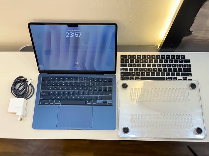 MACBOOK AIR M3 2