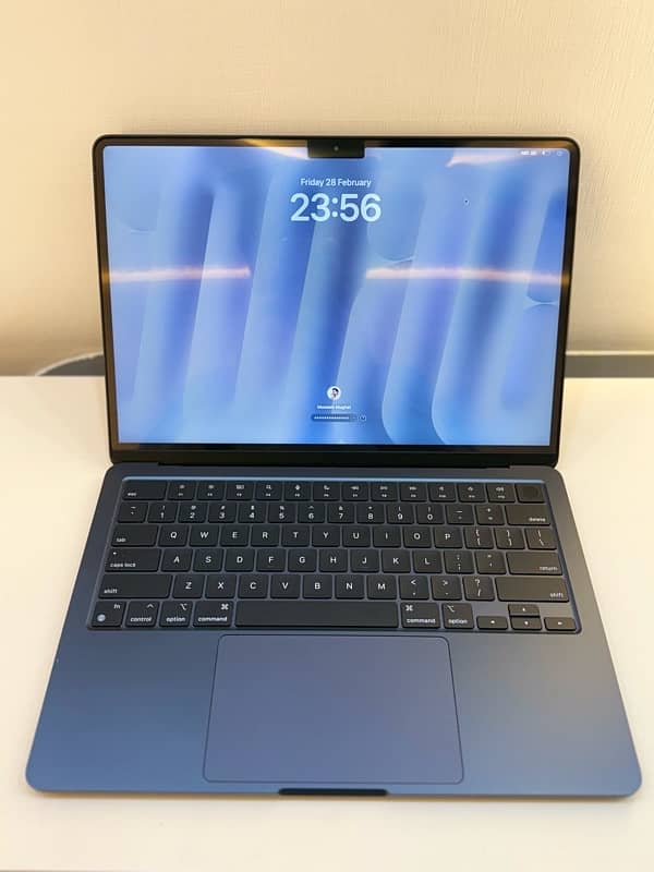 MACBOOK AIR M3 3