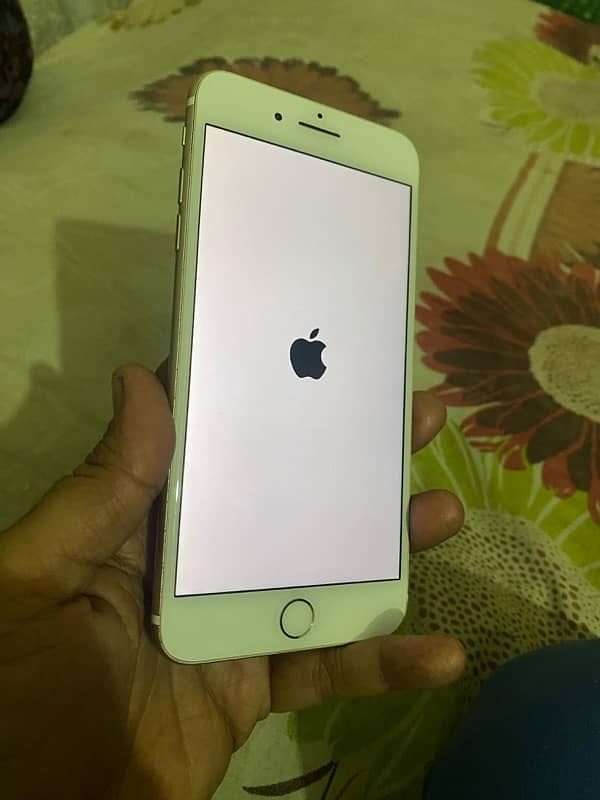 Asalam o Alikom iPhone 7 Plus urgent sale pta approved 128 gb 1