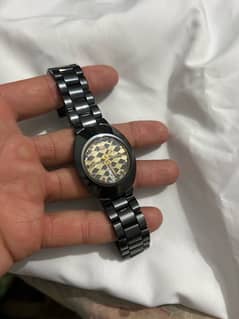 domino Sapphire Crystal Watch totally Scratch less Like New