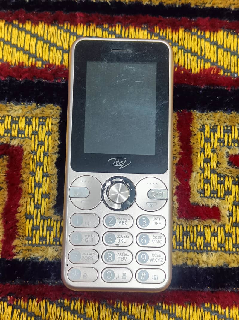 itel musik 400 0