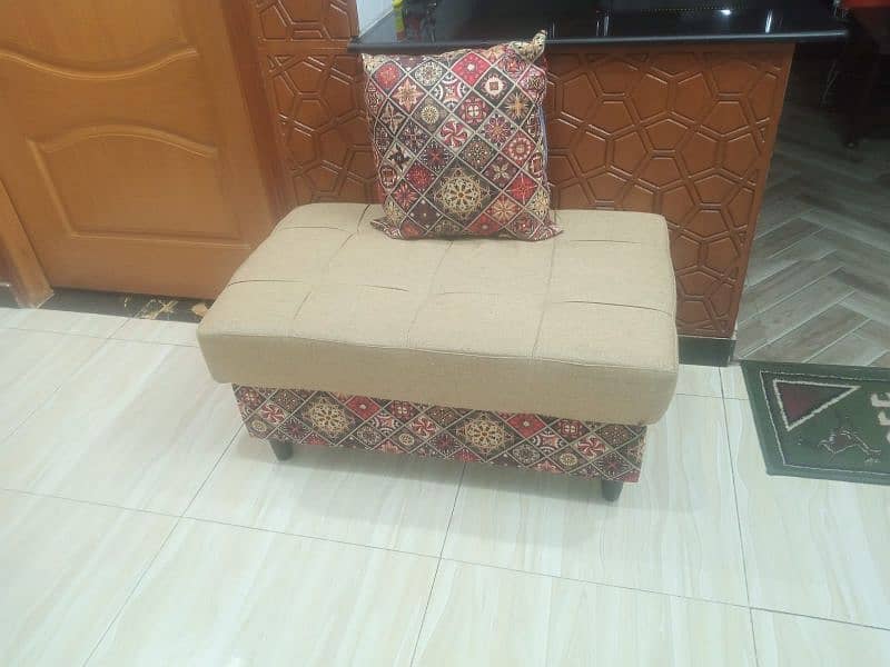 sofa new condition used only one month 3