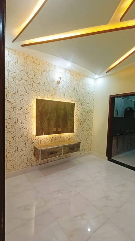 3 Marla House For Sale in Shbaaz blk Mustafa Town 5