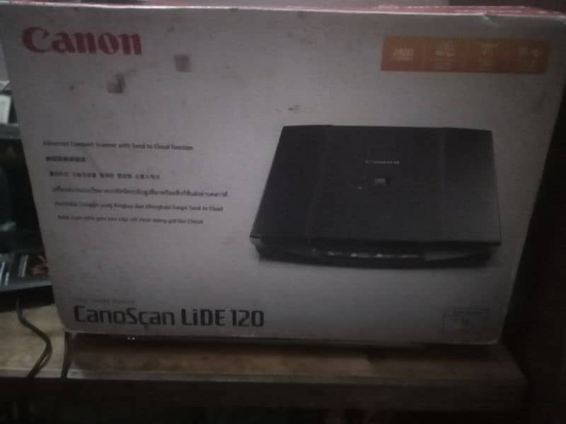 Canon LiDE 120 8