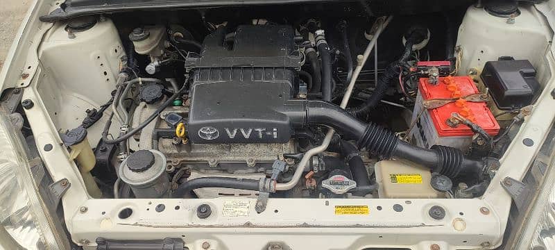 Toyota Vitz 2004 12