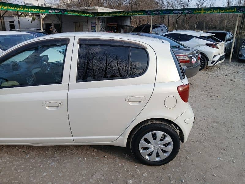 Toyota Vitz 2004 19