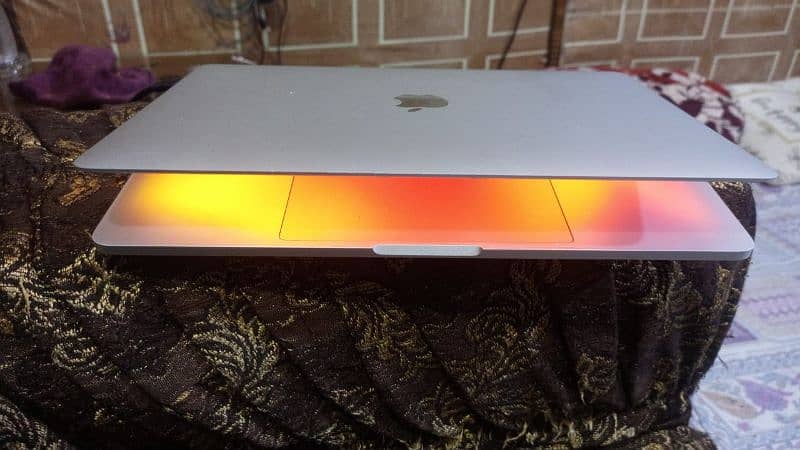 Apple MacBook pro 1