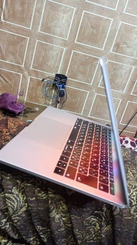 Apple MacBook pro 2