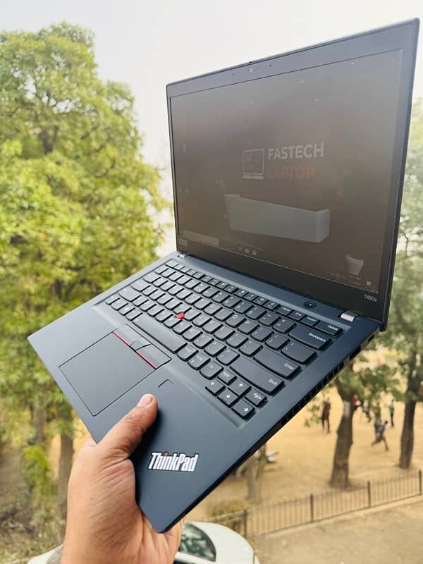 Lenovo Thinkpad T490s 8