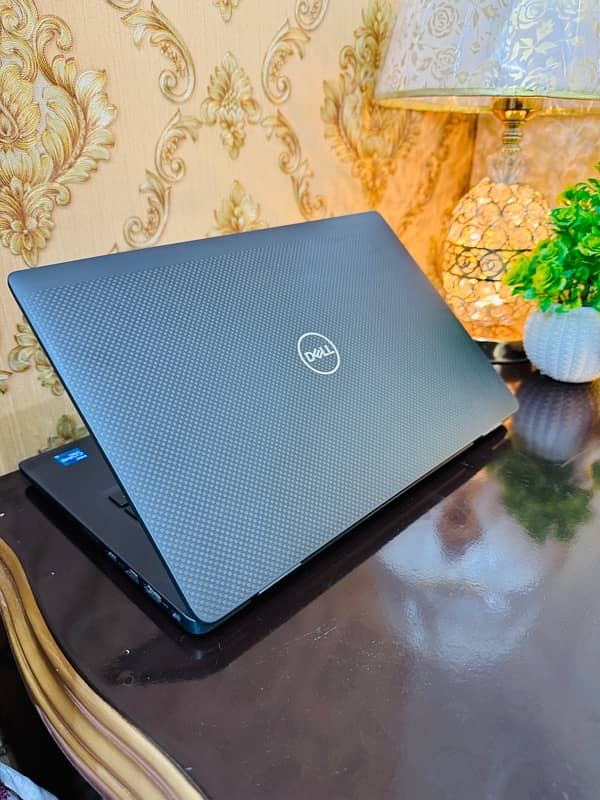 Dell Latitude 7320 core i5-11th Generation 15