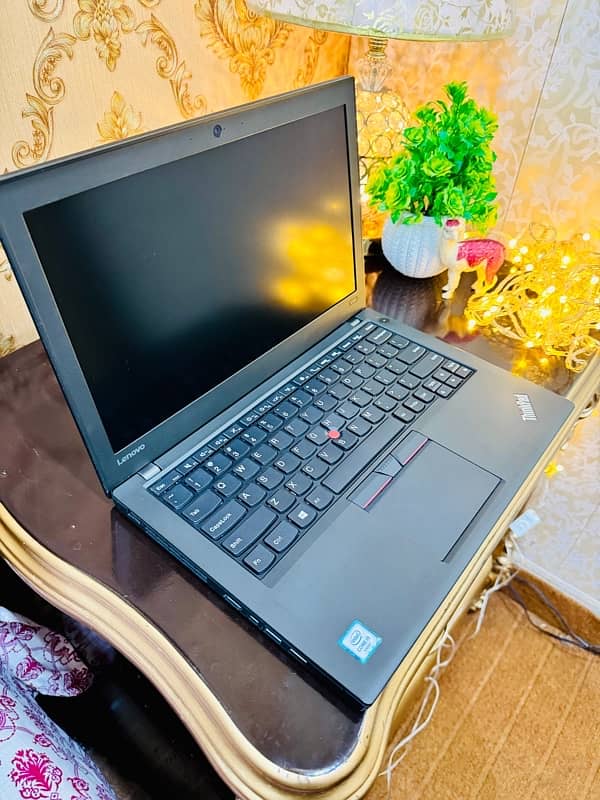 Lenovo X260 core i5-6th Generation 10