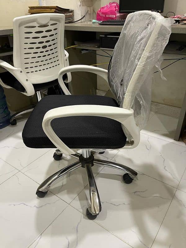 office Chairs Gaming Chairs Are Available 2