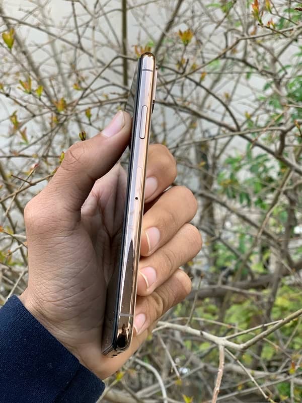 Iphone xs 64gb non pta esim working 8