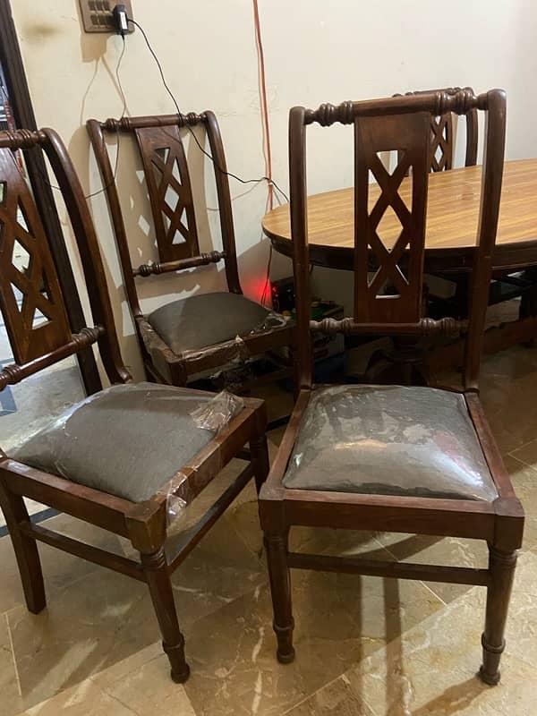 wooden Dining table with 6 chairs 0