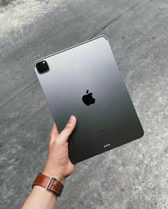 Apple iPad Pro 11 inches M2