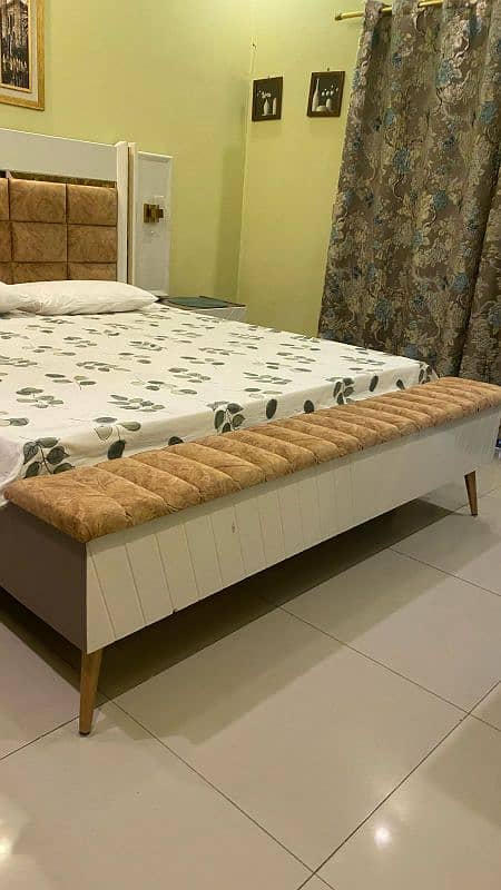 Dubble Bed with 2 side tables and Dressing 3