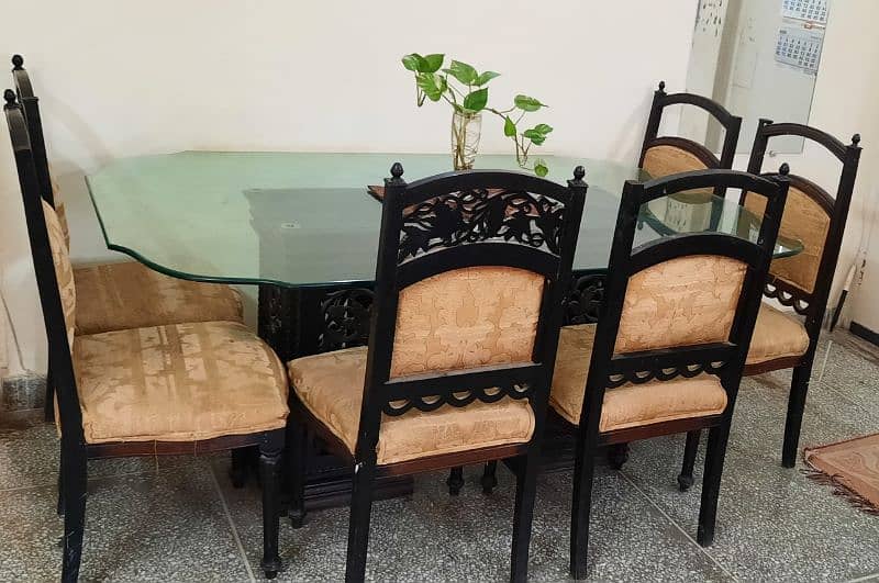 Dining table with 6 chairs 1