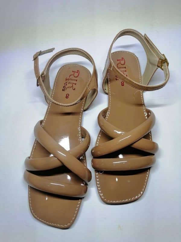 •  Material: Patent Leather •  Pattern: Plain •  Color: Caramel  • 1