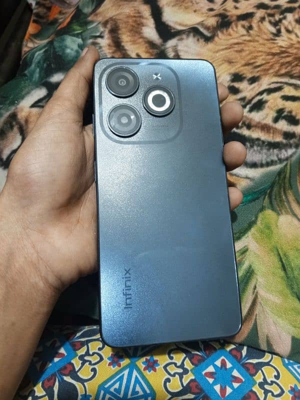 INFINIX SMART 8 2