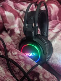 ZIDLI GAMING HEADSET 10/10 CONDITION