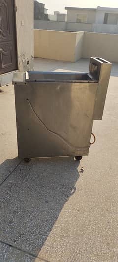 16L Fryer  available for sale URGENT