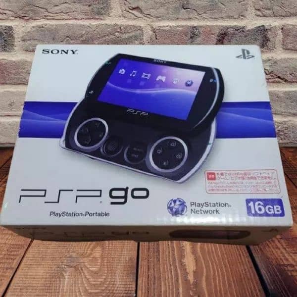 Psp go 16 gb with box and charger 0