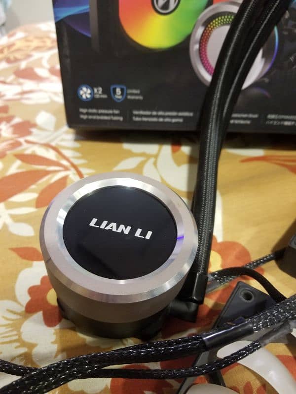 Lianli Galahad 240 AIO 3