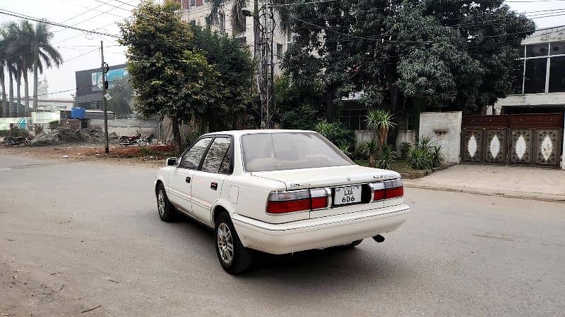 1990 Japanese Toyota Corolla 2D Saloon Original Diesel Car 5