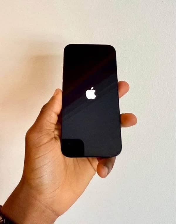 Iphone 13 128gb PTA Approved 1