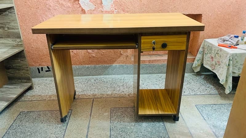 Brand New Computer Table (Wholesale Price) 0