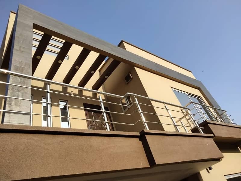 10 Marla Luxury Non Furnished House Available For Rent In Bahria Town Lahore 1