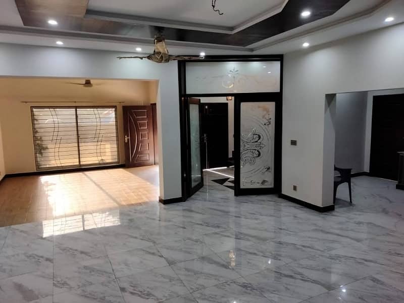 10 Marla Luxury Non Furnished House Available For Rent In Bahria Town Lahore 19