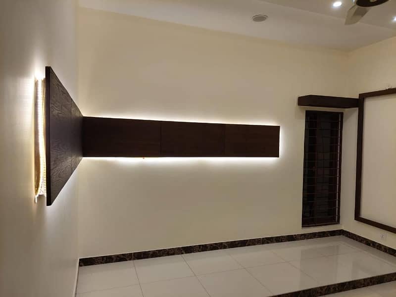 14 Marla Corner Beautiful Upper Portion For Rent Available In Bahria Town Lahore 0