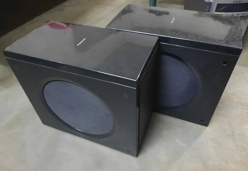 Dual Panasonic 8° inch Sub Woofer - Sony Pioneer JBL Boss Kenwood 1